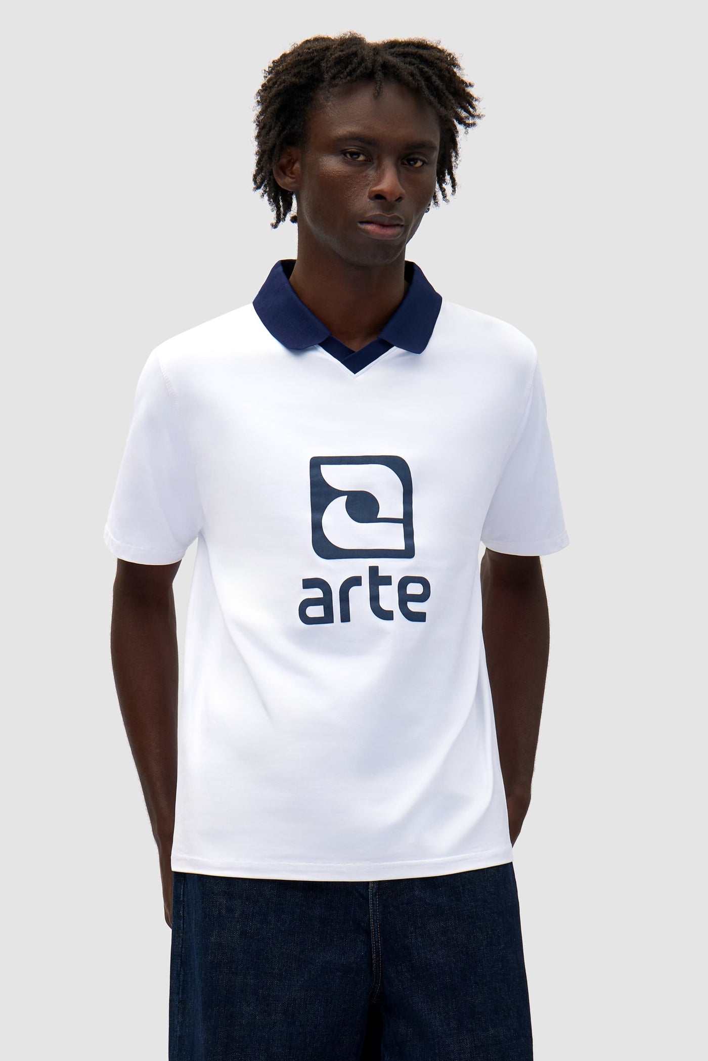 Logo Collar T-shirt - White/Navy