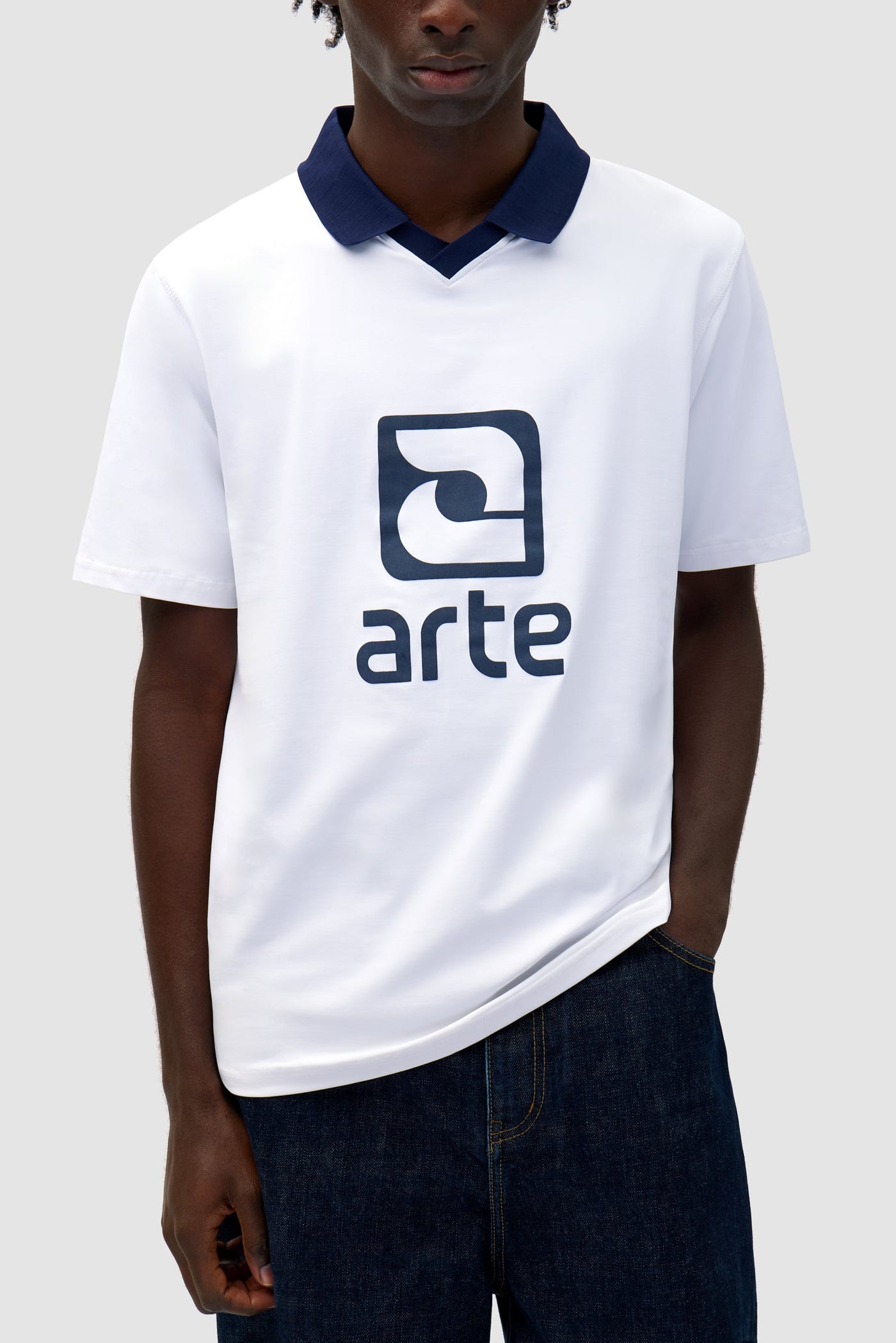 Logo Collar T-shirt - White/Navy